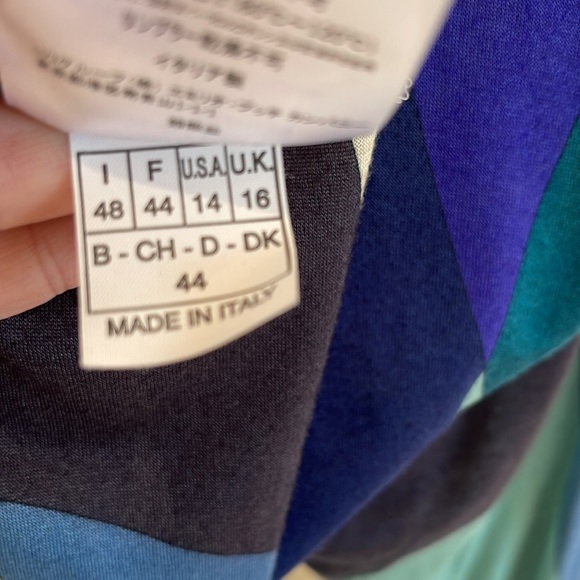 Emilio Pucci dress size 14.  100% viscose - Picture 7 of 7